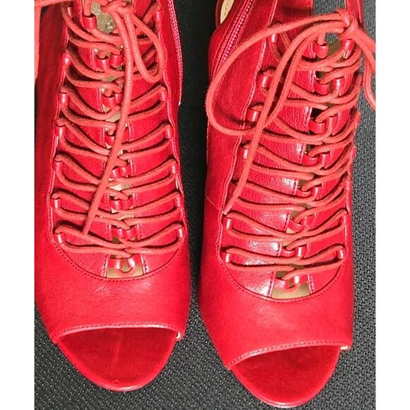 EUC Vince Camuto Women Shooties Chiane 4in Heel Boots 7.5 Red Round Toe Leather - Picture 11 of 13